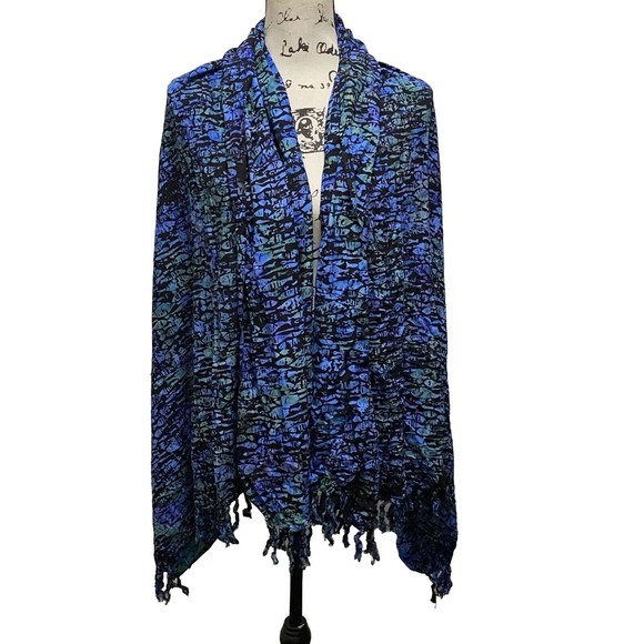 Hands to Hearts Swimming Fish Black Blue Lavender One Size Fringed Scarves NWTS - Picture 1 of 13